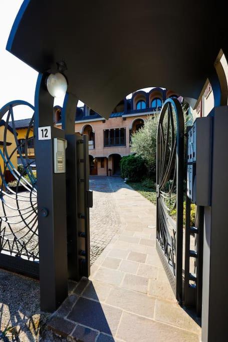 Prestigioso Appartamento Di 70Mq Vicino Milano Legnano Zewnętrze zdjęcie